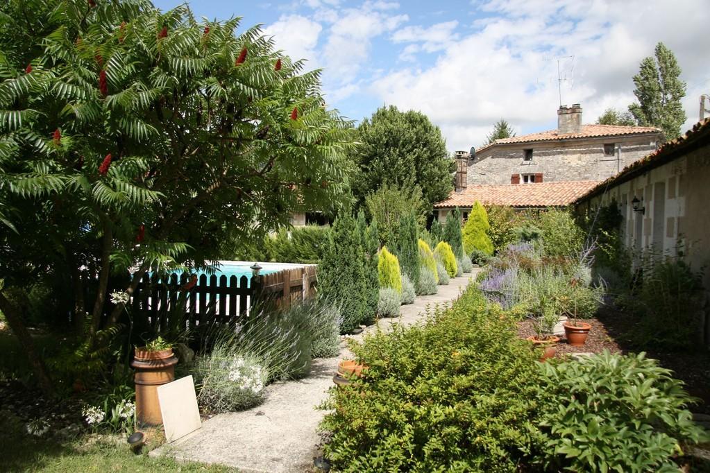 La Tonnellerie Bed and Breakfast Châteauneuf-sur-Charente Εξωτερικό φωτογραφία